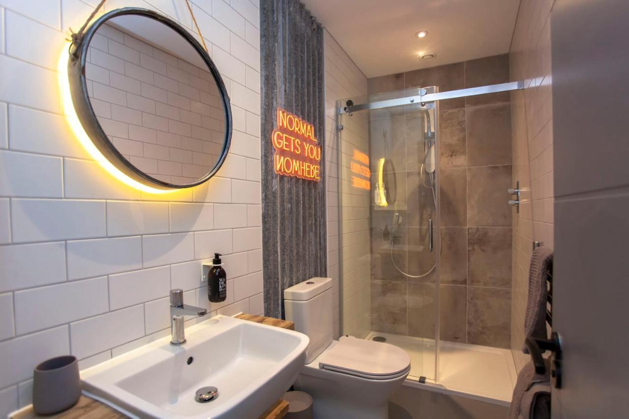 Higgihaus Apartment 3 Clare Street Aparthotel Central Location بريستول المظهر الخارجي الصورة
